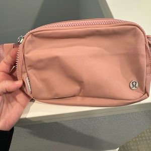 NEW Lululemon Everywhere Belt Bag 1L in pink - never used